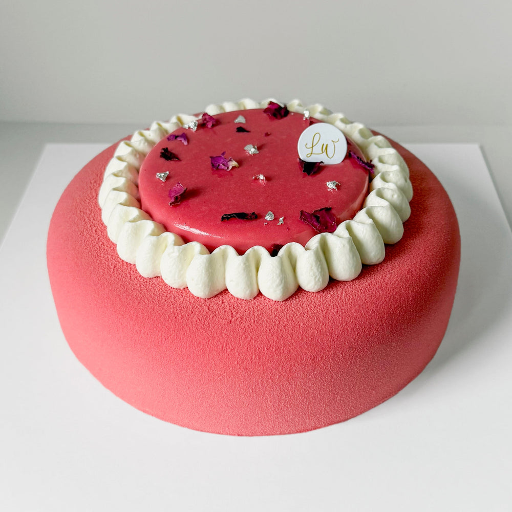 
                      
                        La Ispahan- 7 inches
                      
                    