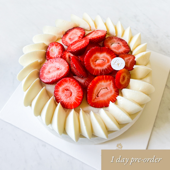 Strawberry Shortcake - 7 inches (Available on Saturday & Sunday)